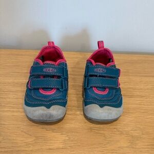 Keen Knotch Hollow DS (Toddler Size 6)